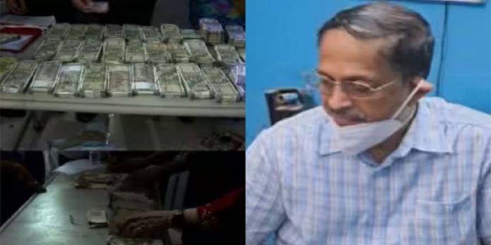 കൈക്കൂലി വാങ്ങുന്നതിനിടെ വിജിലന്സ് പിടികൂടിയ ഡോക്ടറെ സസ്പെന്ഡ് ചെയ്തു കൈക്കൂലി വാങ്ങുന്നതിനിടെ വിജിലന്സ് പിടികൂടിയ ഡോക്ടറെ സസ്പെന്ഡ് ചെയ്തു