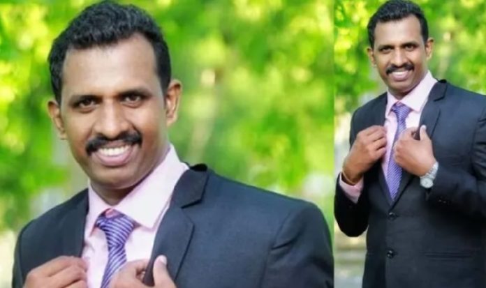 വൈദ്യുതി നിലച്ചത് നോക്കാൻ വീടിന് പുറത്തിറങ്ങിയ യുവാവ് ഷോക്കേറ്റ് മരിച്ചു വൈദ്യുതി നിലച്ചത് നോക്കാൻ വീടിന് പുറത്തിറങ്ങിയ യുവാവ് ഷോക്കേറ്റ് മരിച്ചു