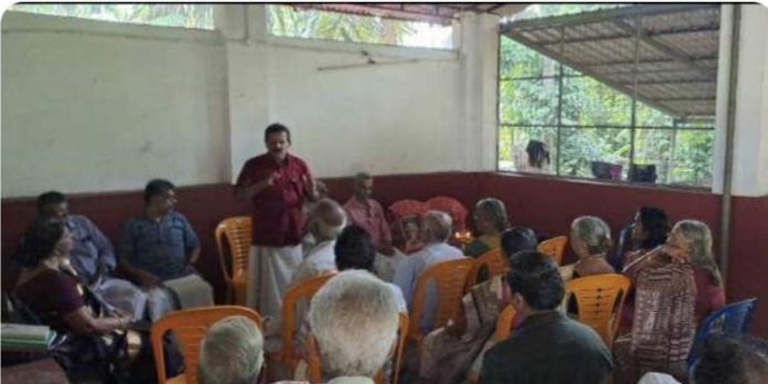 തിരുവല്ല ശ്രീവല്ലഭ ക്ഷേത്രത്തിന്റെ തീർത്ഥക്കുളം സംരക്ഷിക്കണം തിരുവല്ല ശ്രീവല്ലഭ ക്ഷേത്രത്തിന്റെ തീർത്ഥക്കുളം സംരക്ഷിക്കണം
