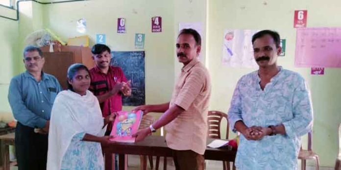 വായനാ മാസാചരണം ; വിദ്യാർത്ഥികൾക്കായി വായനാ കുസുമം സംഘടിപ്പിച്ചു വായനാ മാസാചരണം ; വിദ്യാർത്ഥികൾക്കായി വായനാ കുസുമം സംഘടിപ്പിച്ചു