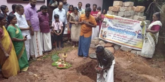 വിആർ ഫോർ ആലപ്പി നിർമ്മിച്ചു നൽകുന്ന 6 – മത് വീടിൻ്റെ കല്ലിടീൽ ചടങ്ങ് നടത്തി വിആർ ഫോർ ആലപ്പി നിർമ്മിച്ചു നൽകുന്ന 6 – മത് വീടിൻ്റെ കല്ലിടീൽ ചടങ്ങ് നടത്തി