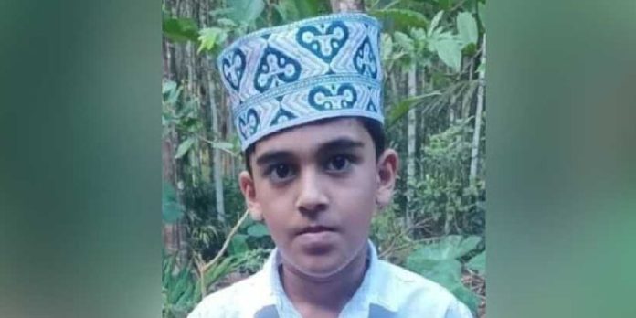 കണ്ണൂരിൽ കവുങ്ങ് വീണ് ഒൻപത് വയസ്സുകാരൻ മരിച്ചു കണ്ണൂരിൽ കവുങ്ങ് വീണ് ഒൻപത് വയസ്സുകാരൻ മരിച്ചു