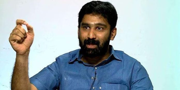 അതിഥി കാരണം മൈക്ക് ഓപ്പറേറ്റര്ക്കുണ്ടായ അസൗകര്യത്തിന് ഞങ്ങള് ക്ഷമചോദിക്കുന്നു ; വി ടി ബല്റാം അതിഥി കാരണം മൈക്ക് ഓപ്പറേറ്റര്ക്കുണ്ടായ അസൗകര്യത്തിന് ഞങ്ങള് ക്ഷമചോദിക്കുന്നു ; വി ടി ബല്റാം