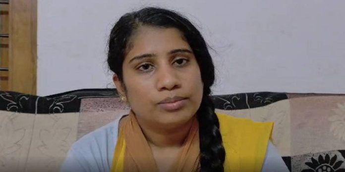 ചികിത്സയിലിരിക്കെ ഐസിയുവില് വെച്ച് സ്വര്ണ പാദസരം നഷ്ടപ്പെട്ടു ; ആശുപത്രിക്കെതിരെ യുവതിയുടെ പരാതി ചികിത്സയിലിരിക്കെ ഐസിയുവില് വെച്ച് സ്വര്ണ പാദസരം നഷ്ടപ്പെട്ടു ; ആശുപത്രിക്കെതിരെ യുവതിയുടെ പരാതി