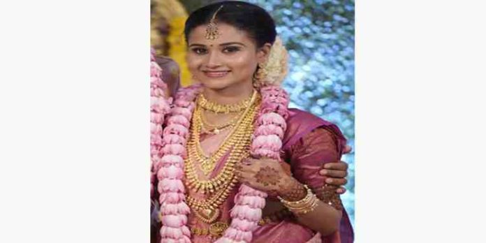 തിരുവനന്തപുരത്ത് നവവധു ഭർതൃവീട്ടിൽ മരിച്ച നിലയിൽ തിരുവനന്തപുരത്ത് നവവധു ഭർതൃവീട്ടിൽ മരിച്ച നിലയിൽ