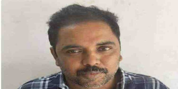വീട് വാടകയ്ക്ക് എടുത്ത് കള്ളനോട്ട് അടിച്ചു വിതരണം ; യുവാവിനെ ക്രൈംബ്രാഞ്ച് പിടികൂടി വീട് വാടകയ്ക്ക് എടുത്ത് കള്ളനോട്ട് അടിച്ചു വിതരണം ; യുവാവിനെ ക്രൈംബ്രാഞ്ച് പിടികൂടി