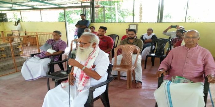രാമായണത്തിലെ ആദര്ശ പുരുഷന്മാരുടെ ജീവിതം നമ്മള് പ്രാവര്ത്തികമാക്കണം – വിശ്വന്പാപ്പ രാമായണത്തിലെ ആദര്ശ പുരുഷന്മാരുടെ ജീവിതം നമ്മള് പ്രാവര്ത്തികമാക്കണം – വിശ്വന്പാപ്പ