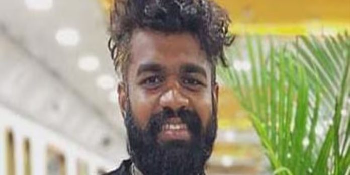 പയ്യന്നൂരിൽ കുളിക്കുന്നതിനിടെ ക്ഷേത്ര ചിറയിൽ മുങ്ങിത്താഴ്ന്ന കോളജ് വിദ്യാർഥി മരിച്ചു പയ്യന്നൂരിൽ കുളിക്കുന്നതിനിടെ ക്ഷേത്ര ചിറയിൽ മുങ്ങിത്താഴ്ന്ന കോളജ് വിദ്യാർഥി മരിച്ചു