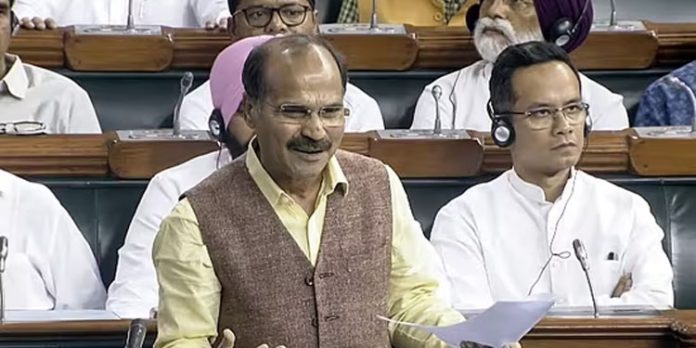മോദിയെ വിമർശിച്ച ലോക്സഭ പ്രതിപക്ഷ നേതാവ് അധിർ രഞ്ജൻ ചൗധരിക്ക് സസ്പെൻഷൻ മോദിയെ വിമർശിച്ച ലോക്സഭ പ്രതിപക്ഷ നേതാവ് അധിർ രഞ്ജൻ ചൗധരിക്ക് സസ്പെൻഷൻ