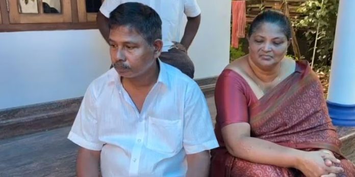 ചങ്ങനാശേരിയിൽ വൃദ്ധ ദമ്പതികളെ വീട് കയറി ആക്രമിച്ചതായി പരാതി ചങ്ങനാശേരിയിൽ വൃദ്ധ ദമ്പതികളെ വീട് കയറി ആക്രമിച്ചതായി പരാതി