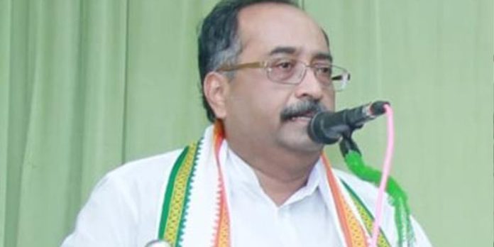 രാഹുല്ഗാന്ധിക്ക് അനുകൂലമായ വിധി വെറുപ്പിന്റെ രാഷ്ട്രീയത്തിനുള്ള തിരിച്ചടി – അഡ്വ.വര്ഗ്ഗീസ് മാമ്മന് രാഹുല്ഗാന്ധിക്ക് അനുകൂലമായ വിധി വെറുപ്പിന്റെ രാഷ്ട്രീയത്തിനുള്ള തിരിച്ചടി – അഡ്വ.വര്ഗ്ഗീസ് മാമ്മന്