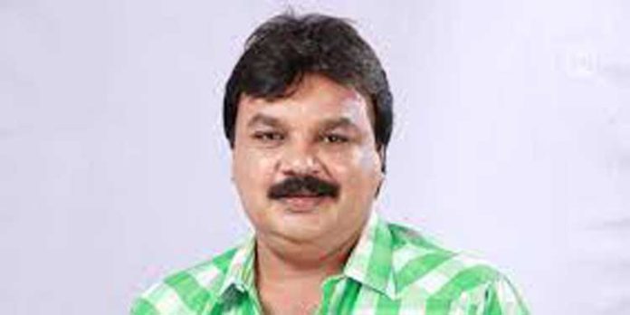 ഇടവേള ബാബുവിന് ജന്മദിനാശംസകളുമായി മോഹന്ലാല് ഇടവേള ബാബുവിന് ജന്മദിനാശംസകളുമായി മോഹന്ലാല്