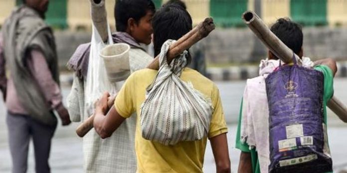 ആലുവയിലേത് തുടര്ച്ചയായ ‘ഒറ്റപ്പെട്ട സംഭവം’ ; പരിഹാരം അന്യസംസ്ഥാന തൊഴിലാളികളെ നിരീക്ഷണത്തില് പാര്പ്പിക്കലോ? ആലുവയിലേത് തുടര്ച്ചയായ ‘ഒറ്റപ്പെട്ട സംഭവം’ ; പരിഹാരം അന്യസംസ്ഥാന തൊഴിലാളികളെ നിരീക്ഷണത്തില് പാര്പ്പിക്കലോ?