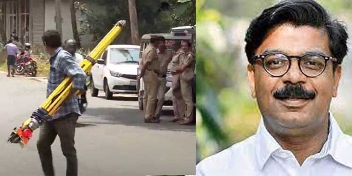 മാത്യു കുഴൽനാടൻ എംഎൽഎയുടെ കുടുംബ വീട്ടിലെ പരിശോധന പൂർത്തിയായി മാത്യു കുഴൽനാടൻ എംഎൽഎയുടെ കുടുംബ വീട്ടിലെ പരിശോധന പൂർത്തിയായി
