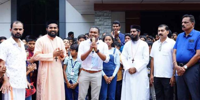 കുന്നംകുളം ബഥനി സെന്റ് ജോൺസ് സ്കൂളിലെ ഓണാഘോഷം വർണാഭമായി കുന്നംകുളം ബഥനി സെന്റ് ജോൺസ് സ്കൂളിലെ ഓണാഘോഷം വർണാഭമായി