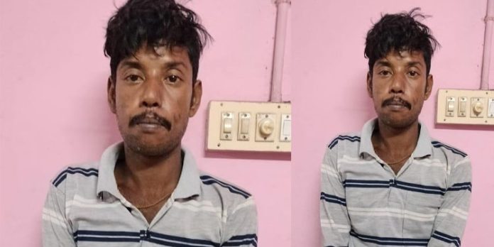 വാഹന പരിശോധനയില് കഞ്ചാവ് പിടിച്ചു വാഹന പരിശോധനയില് കഞ്ചാവ് പിടിച്ചു