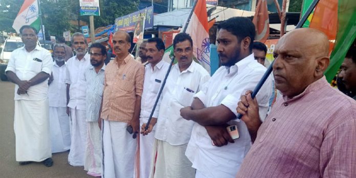 രാഹുൽഗാന്ധിയുടെ അയോഗ്യത സ്റ്റേ ചെയ്ത വിധിയിൽ ആഹ്ളാദം പങ്ക് വെച്ച് കോൺഗ്രസ് രാഹുൽഗാന്ധിയുടെ അയോഗ്യത സ്റ്റേ ചെയ്ത വിധിയിൽ ആഹ്ളാദം പങ്ക് വെച്ച് കോൺഗ്രസ്