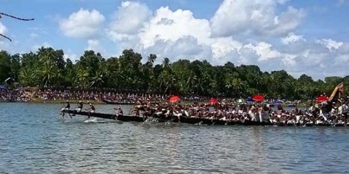 നെഹ്റു ട്രോഫി വള്ളംകളി ആവേശത്തിൽ പുന്നമട, ഫൈനലിൽ നാല് ചുണ്ടൻ വള്ളങ്ങൾ, ആരാകും ജലരാജാവ്? നെഹ്റു ട്രോഫി വള്ളംകളി ആവേശത്തിൽ പുന്നമട, ഫൈനലിൽ നാല് ചുണ്ടൻ വള്ളങ്ങൾ, ആരാകും ജലരാജാവ്?