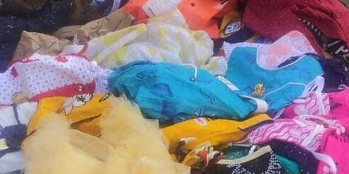അത്തം പിറന്നതോടെ ജില്ലയില് വസ്ത്രവിപണിയും സജീവം അത്തം പിറന്നതോടെ ജില്ലയില് വസ്ത്രവിപണിയും സജീവം