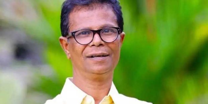 ദേശീയ പുരസ്കാര നേട്ടത്തിൽ മലയാളത്തിന്റെ അഭിമാനമായി ഇന്ദ്രൻസ് ദേശീയ പുരസ്കാര നേട്ടത്തിൽ മലയാളത്തിന്റെ അഭിമാനമായി ഇന്ദ്രൻസ്