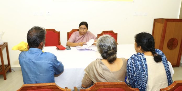 തൊഴിലിടങ്ങളില് സ്ത്രീ സുരക്ഷ ഉറപ്പാക്കണം : വനിതാ കമ്മീഷന് ചെയര്പേഴ്സണ് തൊഴിലിടങ്ങളില് സ്ത്രീ സുരക്ഷ ഉറപ്പാക്കണം : വനിതാ കമ്മീഷന് ചെയര്പേഴ്സണ്