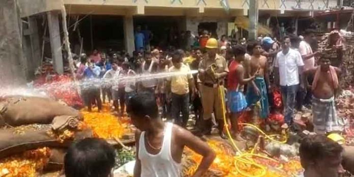 ബംഗാളിൽ പടക്ക നിർമാണശാലയിൽ സ്ഫോടനം ; നാല് മരണം ബംഗാളിൽ പടക്ക നിർമാണശാലയിൽ സ്ഫോടനം ; നാല് മരണം