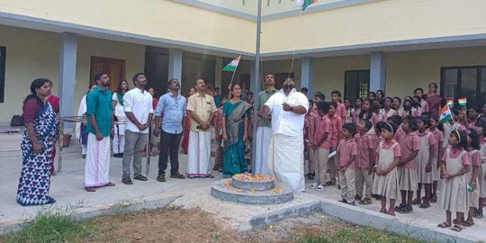 ഇടമുറി ഗവൺമെൻറ് ഹയര് സെക്കന്ഡറി സ്കൂളില് സ്വാതന്ത്ര്യദിനാഘോഷവും റാലിയും നടത്തി ഇടമുറി ഗവൺമെൻറ് ഹയര് സെക്കന്ഡറി സ്കൂളില് സ്വാതന്ത്ര്യദിനാഘോഷവും റാലിയും നടത്തി
