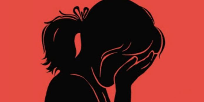 ആലുവയിലെ അഞ്ചുവയസ്സുകാരിയുടെ കൊലപാതകം ; കുട്ടിയുടെ ചിത്രം പ്രചരിപ്പിക്കരുതെന്ന് പോക്സോ കോടതി ആലുവയിലെ അഞ്ചുവയസ്സുകാരിയുടെ കൊലപാതകം ; കുട്ടിയുടെ ചിത്രം പ്രചരിപ്പിക്കരുതെന്ന് പോക്സോ കോടതി