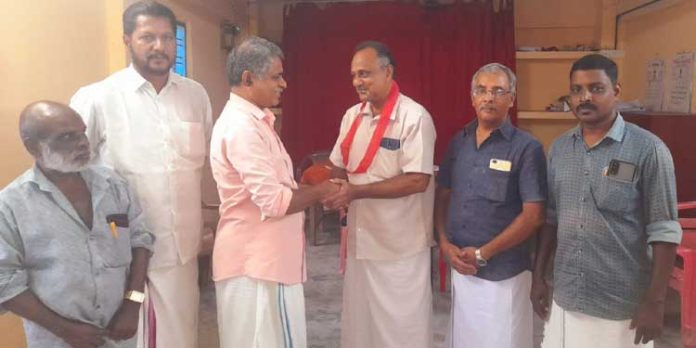 വി എസ് ഇസ്മായിൽ റാവുത്തർ സിപിഐയിൽ ചേർന്നു വി എസ് ഇസ്മായിൽ റാവുത്തർ സിപിഐയിൽ ചേർന്നു