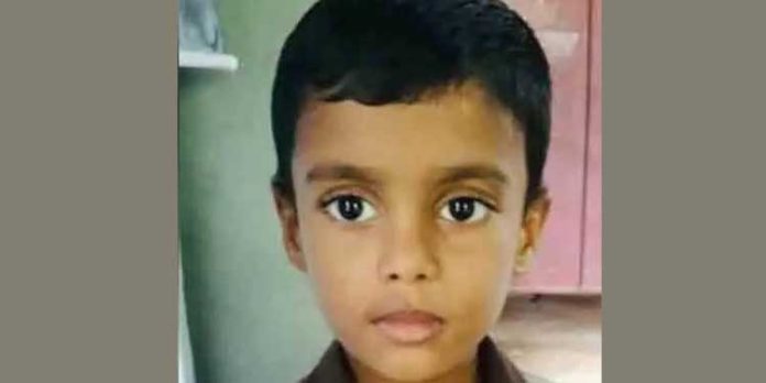 കണ്ണൂരിൽ കടുത്ത പനി ബാധിച്ച് അഞ്ച് വയസുകാരൻ മരിച്ചു കണ്ണൂരിൽ കടുത്ത പനി ബാധിച്ച് അഞ്ച് വയസുകാരൻ മരിച്ചു