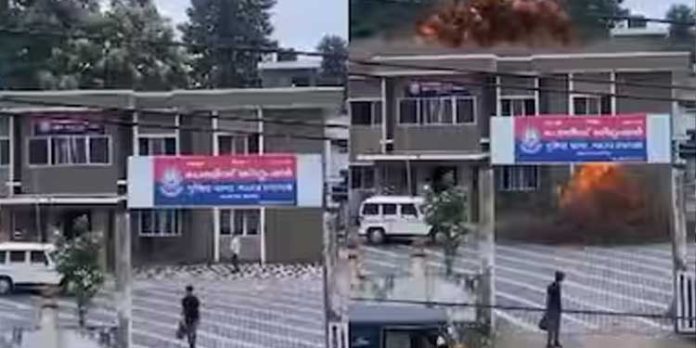 മേലാറ്റൂരിൽ പോലീസ് സ്റ്റേഷന് ബോംബ് വെച്ച് തകര്ക്കുന്ന റീല് നിര്മിച്ചു ; യുവാക്കൾ അറസ്റ്റിൽ മേലാറ്റൂരിൽ പോലീസ് സ്റ്റേഷന് ബോംബ് വെച്ച് തകര്ക്കുന്ന റീല് നിര്മിച്ചു ; യുവാക്കൾ അറസ്റ്റിൽ