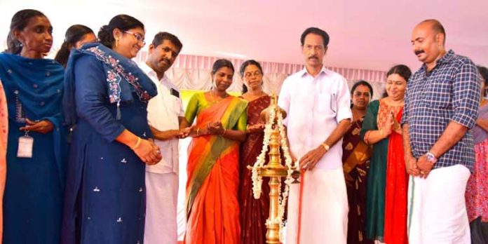 കേരളീയം-2023 ലോഗോ എന്ട്രി ക്ഷണിച്ചു കേരളീയം-2023 ലോഗോ എന്ട്രി ക്ഷണിച്ചു