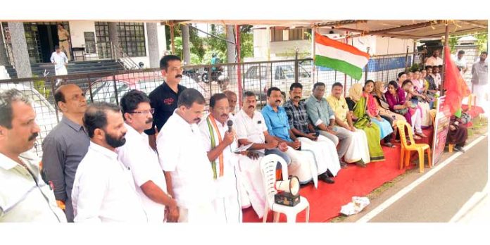 ഏകദിന ഉപവാസം നടത്തി ഏകദിന ഉപവാസം നടത്തി