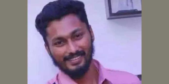 നിയന്ത്രണം വിട്ട ബൈക്ക് കെഎസ്ആർടിസി ബസിന് അടിയിലേക്ക് ; യുവാവിന് ദാരുണാന്ത്യം നിയന്ത്രണം വിട്ട ബൈക്ക് കെഎസ്ആർടിസി ബസിന് അടിയിലേക്ക് ; യുവാവിന് ദാരുണാന്ത്യം