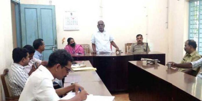 ഗ്രാമസുരക്ഷ യോഗം ചേര്ന്നു ഗ്രാമസുരക്ഷ യോഗം ചേര്ന്നു
