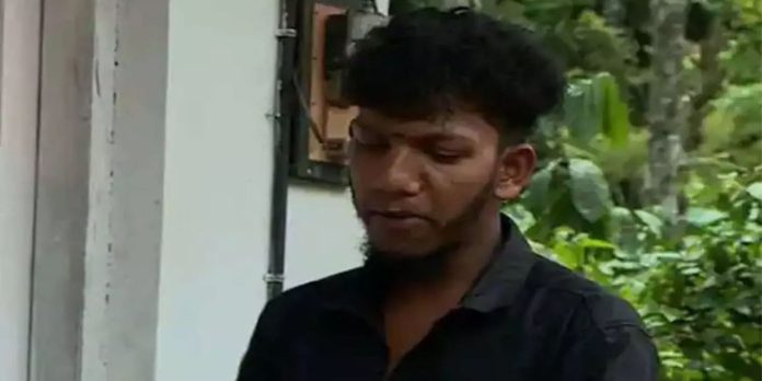ആദിവാസി യുവാവിനെ കള്ളക്കേസില് കുടുക്കിയ സംഭവം ; പോലീസിനെതിരെ രൂക്ഷ വിമര്ശനവുമായി മനുഷ്യാവകാശ കമ്മീഷന് ആദിവാസി യുവാവിനെ കള്ളക്കേസില് കുടുക്കിയ സംഭവം ; പോലീസിനെതിരെ രൂക്ഷ വിമര്ശനവുമായി മനുഷ്യാവകാശ കമ്മീഷന്