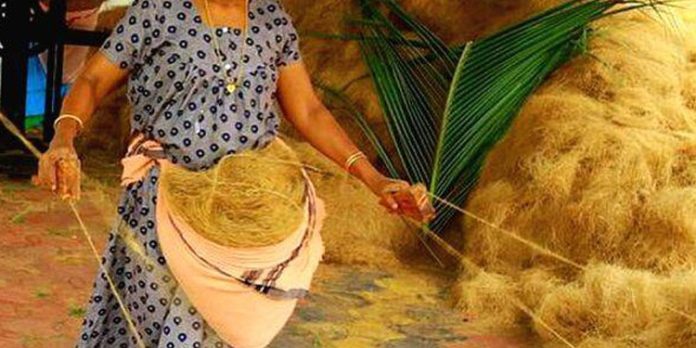 കയര്, കശുവണ്ടി തൊഴിലാളികളുടെ ഓണം ബോണസ് പ്രഖ്യാപിച്ചു കയര്, കശുവണ്ടി തൊഴിലാളികളുടെ ഓണം ബോണസ് പ്രഖ്യാപിച്ചു