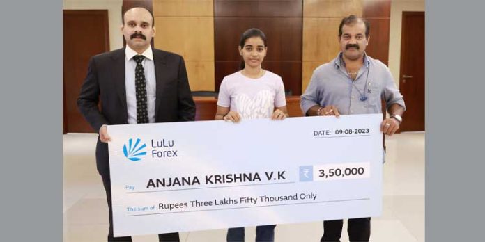 അഞ്ജന ലോക ചാമ്പ്യൻഷിപ്പിലേക്ക് ; സഹായവുമായി അദീബ് അഹമ്മദ് അഞ്ജന ലോക ചാമ്പ്യൻഷിപ്പിലേക്ക് ; സഹായവുമായി അദീബ് അഹമ്മദ്