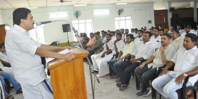 സംഘപരിവാര് ശക്തികള് രാജ്യത്തെ മനുഷ്യഹൃദയങ്ങളില് വിഭജനത്തിന്റെ വിത്തെറിയുന്നു – ജോസ് കെ മാണി സംഘപരിവാര് ശക്തികള് രാജ്യത്തെ മനുഷ്യഹൃദയങ്ങളില് വിഭജനത്തിന്റെ വിത്തെറിയുന്നു – ജോസ് കെ മാണി