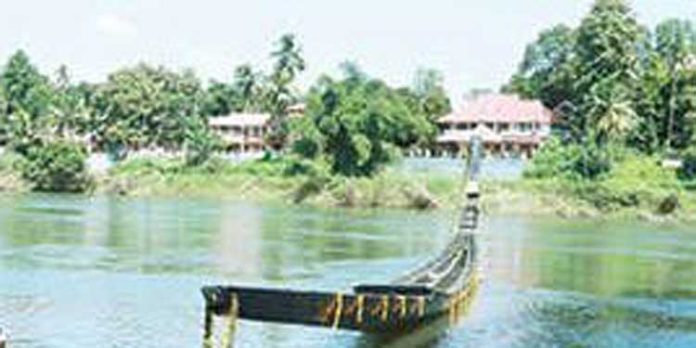 കോഴഞ്ചേരി പള്ളിയോടം കോഴഞ്ചേരി പള്ളിയോടം
