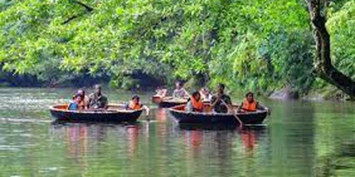 കേരളത്തിലാദ്യത്തെ കുട്ടവഞ്ചി തുഴച്ചില് മത്സരത്തിന് നാളെ അടവി സാക്ഷ്യം വഹിക്കും കേരളത്തിലാദ്യത്തെ കുട്ടവഞ്ചി തുഴച്ചില് മത്സരത്തിന് നാളെ അടവി സാക്ഷ്യം വഹിക്കും