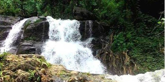 മണ്ണീറ വെള്ളച്ചാട്ടം മണ്ണീറ വെള്ളച്ചാട്ടം