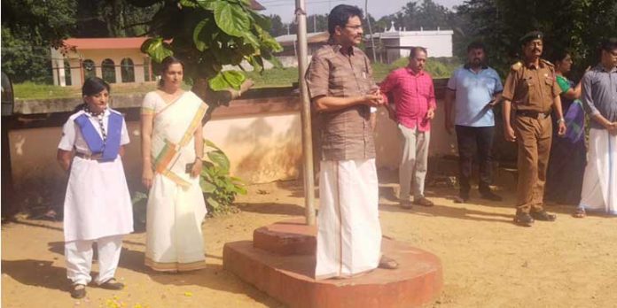 രാജ്യത്തിന്റെ 77-ാംസ്വാതന്ത്ര്യ ദിനം ആഘോഷിച്ച് എംജിഎം ഹയർ സെക്കൻഡറി സ്കൂൾ രാജ്യത്തിന്റെ 77-ാംസ്വാതന്ത്ര്യ ദിനം ആഘോഷിച്ച് എംജിഎം ഹയർ സെക്കൻഡറി സ്കൂൾ