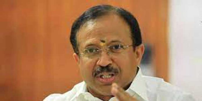 സോളാറില് വസ്തുതകള് പുറത്ത് വരണം ; രണ്ട് മുന്നണികളും ഒത്തുകളിക്കുന്നുവെന്ന് വി. മുരളീധരൻ സോളാറില് വസ്തുതകള് പുറത്ത് വരണം ; രണ്ട് മുന്നണികളും ഒത്തുകളിക്കുന്നുവെന്ന് വി. മുരളീധരൻ