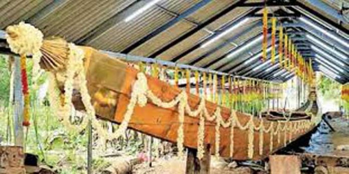നെഹ്റു ട്രോഫി ലക്ഷ്യമിട്ട് നിരണം ചുണ്ടൻ നെഹ്റു ട്രോഫി ലക്ഷ്യമിട്ട് നിരണം ചുണ്ടൻ