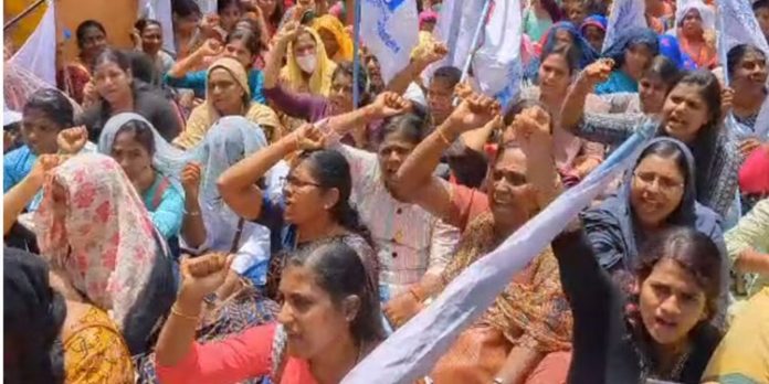 നഴ്സുമാരെ മർദ്ദിച്ച ആശുപത്രി ഉടമയെ ഒരാഴ്ചയ്ക്കകം അറസ്റ്റ് ചെയ്യണമെന്ന് യുഎൻഎ നഴ്സുമാരെ മർദ്ദിച്ച ആശുപത്രി ഉടമയെ ഒരാഴ്ചയ്ക്കകം അറസ്റ്റ് ചെയ്യണമെന്ന് യുഎൻഎ