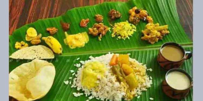 ഓണസദ്യ ചമ്രം പടിഞ്ഞിരുന്ന് കഴിയ്ക്കുന്നതിന് പുറകിലെ കാരണം ? ഓണസദ്യ ചമ്രം പടിഞ്ഞിരുന്ന് കഴിയ്ക്കുന്നതിന് പുറകിലെ കാരണം ?