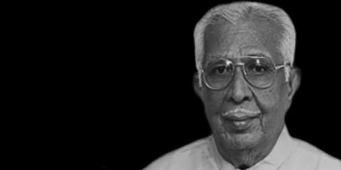 വക്കം പുരുഷോത്തമന് രാഷ്ട്രീയ കേരളത്തിൻറെ അന്ത്യാഞ്ജലി ; ഔദ്യോഗിക ബഹുമതികളോടെ സംസ്കാരം നടത്തി വക്കം പുരുഷോത്തമന് രാഷ്ട്രീയ കേരളത്തിൻറെ അന്ത്യാഞ്ജലി ; ഔദ്യോഗിക ബഹുമതികളോടെ സംസ്കാരം നടത്തി