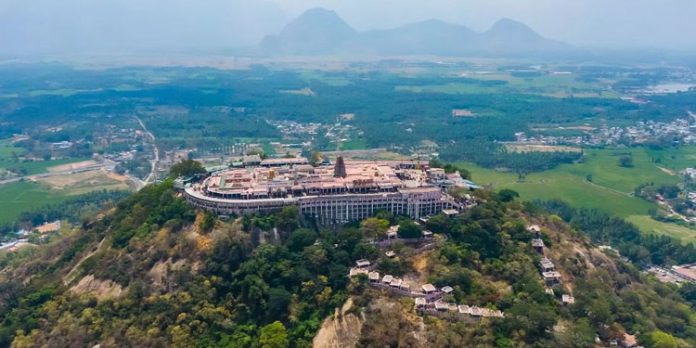 പഴനി ക്ഷേത്രത്തിൽ അഹിന്ദുക്കളെ വിലക്കിയ ഉത്തരവിനെതിരെ സിപിഎം പഴനി ക്ഷേത്രത്തിൽ അഹിന്ദുക്കളെ വിലക്കിയ ഉത്തരവിനെതിരെ സിപിഎം