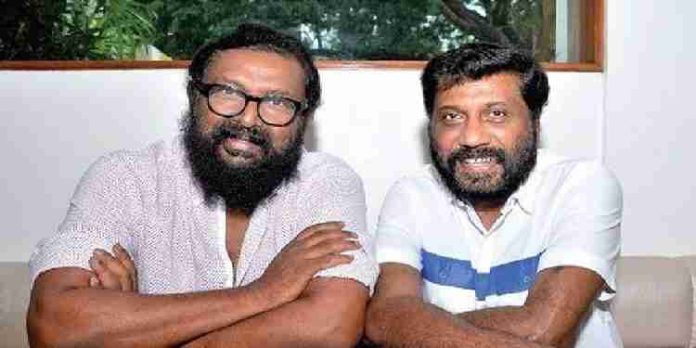 സിനിമാ സമവാക്യങ്ങള് മാറ്റിമറിച്ച സിദ്ദിഖ്-ലാല്; ഇത് പകരം വയ്ക്കാനില്ലാത്ത സംവിധാന കൂട്ടുകെട്ട് സിനിമാ സമവാക്യങ്ങള് മാറ്റിമറിച്ച സിദ്ദിഖ്-ലാല്; ഇത് പകരം വയ്ക്കാനില്ലാത്ത സംവിധാന കൂട്ടുകെട്ട്